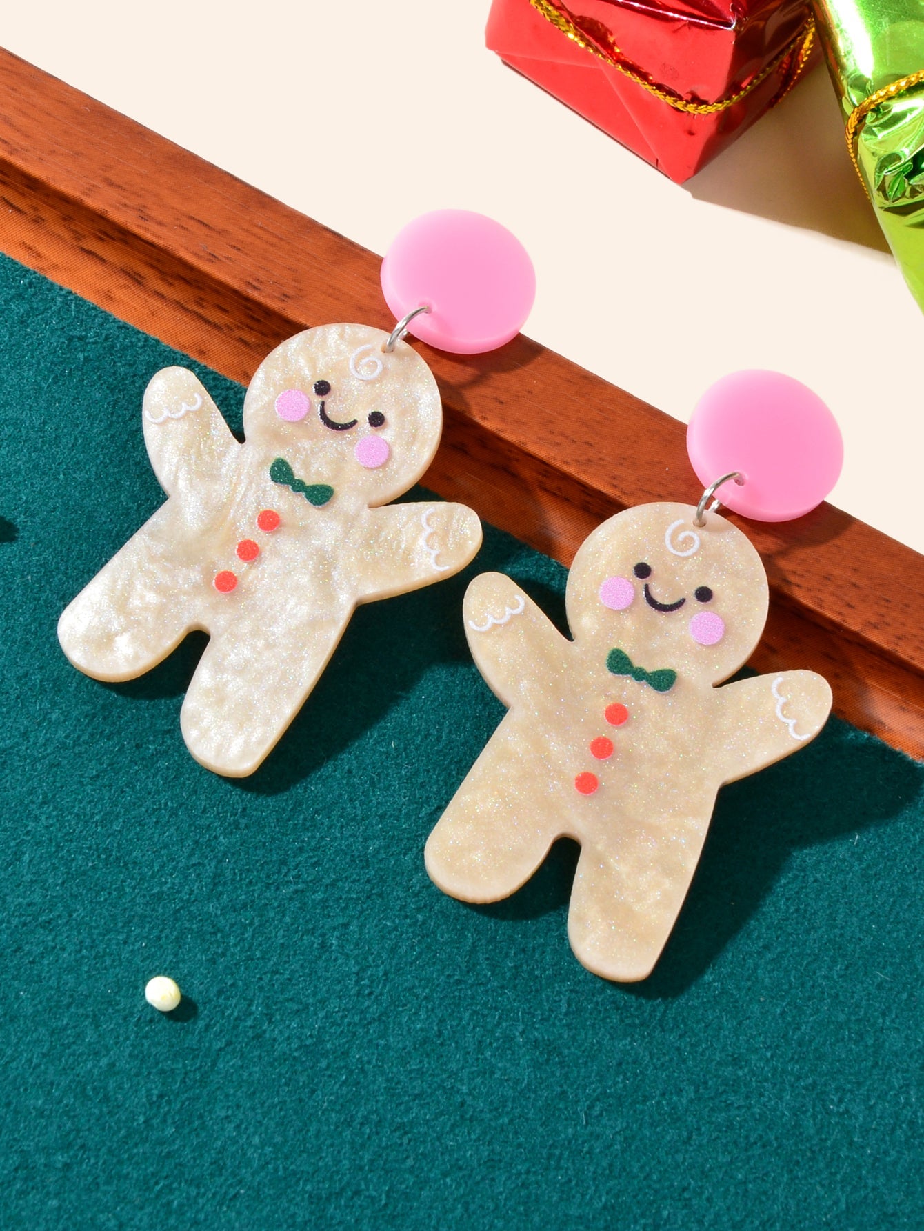 Lovely Acrylic Gingerbread Man Dangle Earrings Girl Christmas Festival