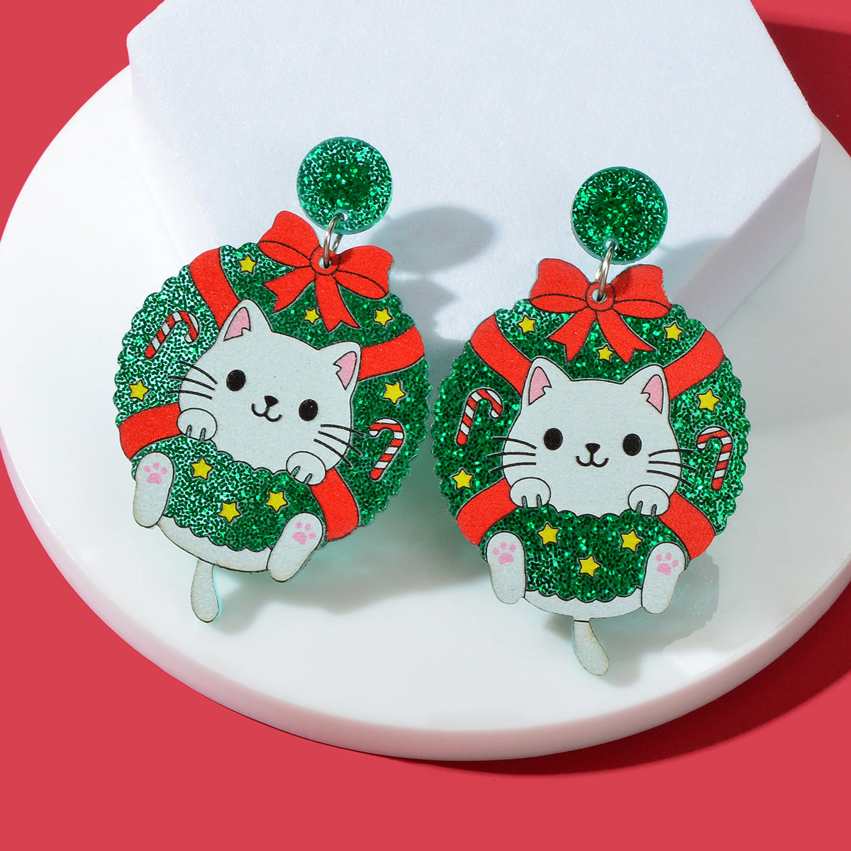 Christmas Green Acrylic Garland Lovely Cat Dangle Earrings Girl