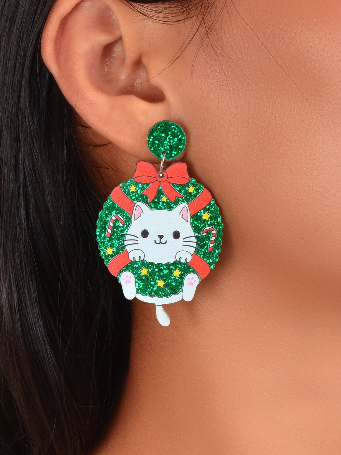 Christmas Green Acrylic Garland Lovely Cat Dangle Earrings Girl